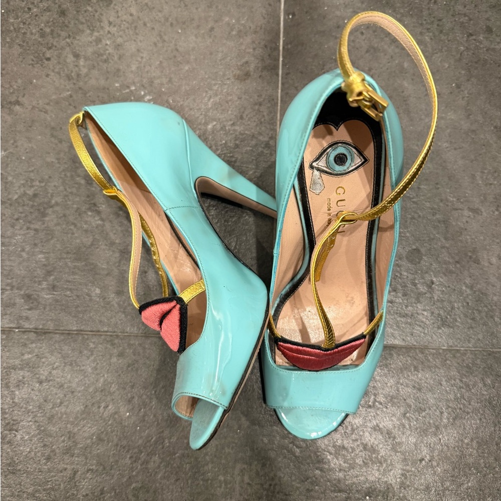 Shoes